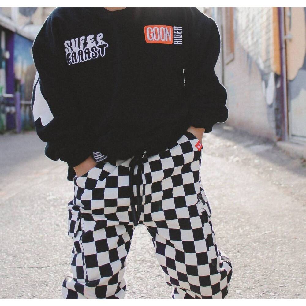 NEW LITTLE TROUBLE too fast crewneck pullover in black